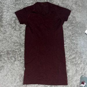 Maroon lululemon shirt size 4
